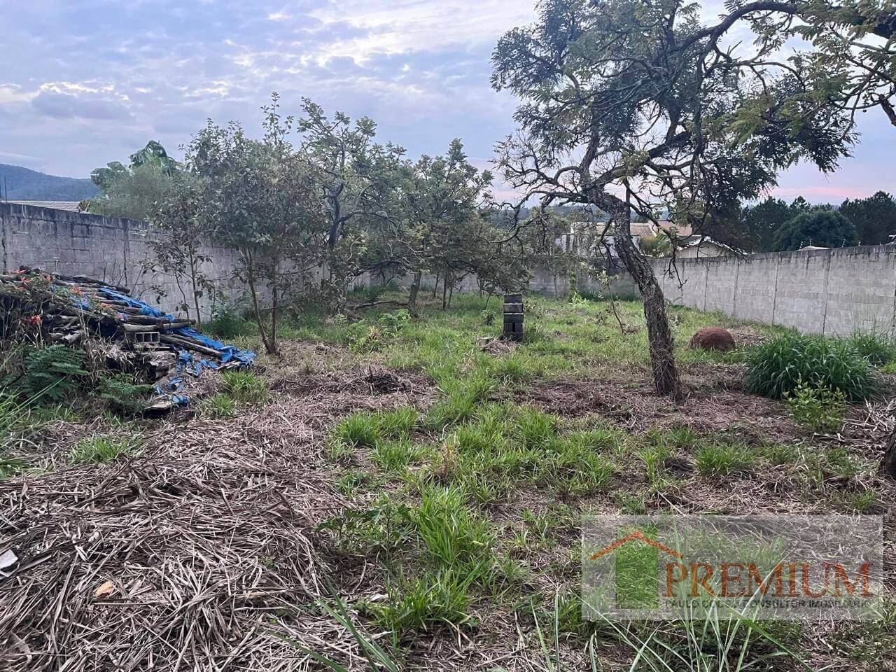 Terreno a venda em Atibaia no Campos de Atibaia, 570m².