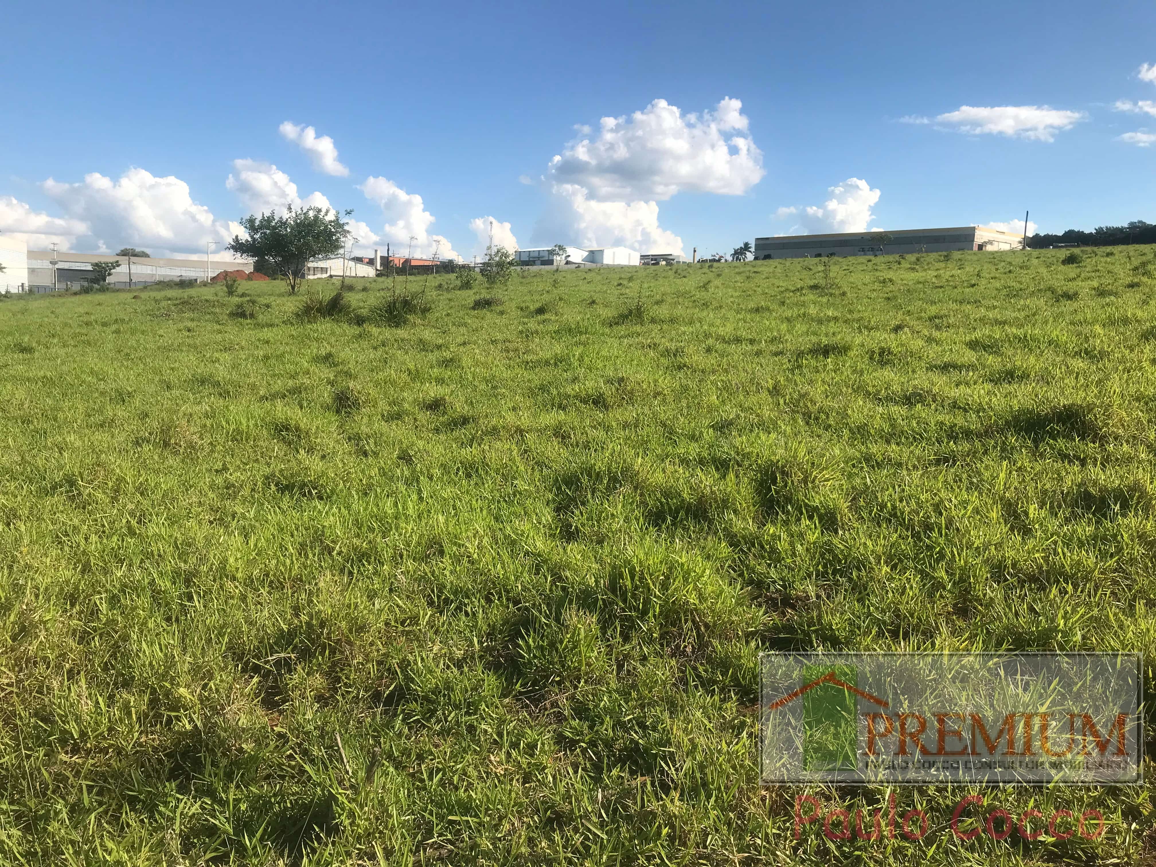 Oportunidade ! ! !  Área industrial a venda em Atibaia com 5.200m²